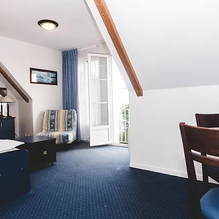 Cozy 2-person Near Thermal *