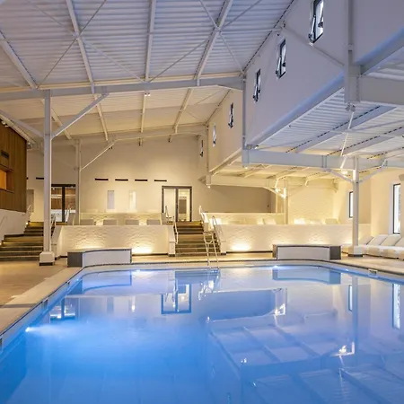 Cozy 2-person Near Thermal 라로슈포세이